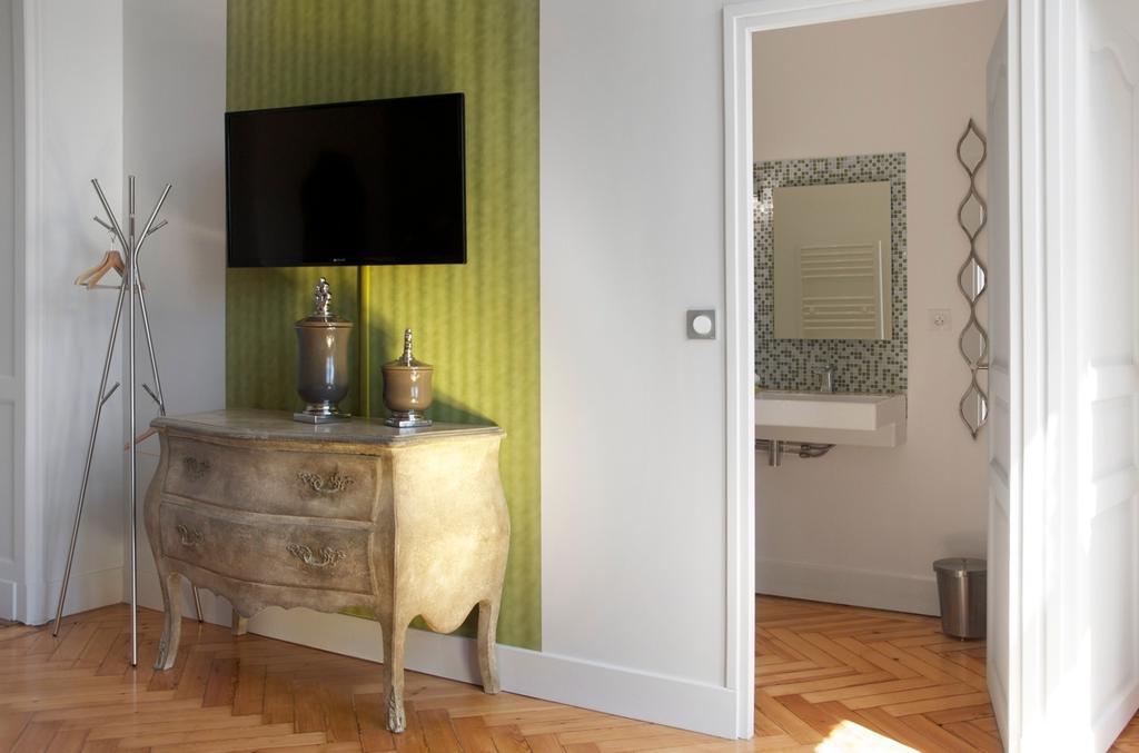 Chateau Fauchey Bed & Breakfast Cadillac Bilik gambar