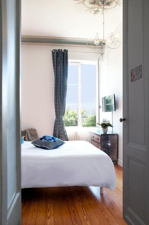 Chateau Fauchey Bed & Breakfast Cadillac Bilik gambar